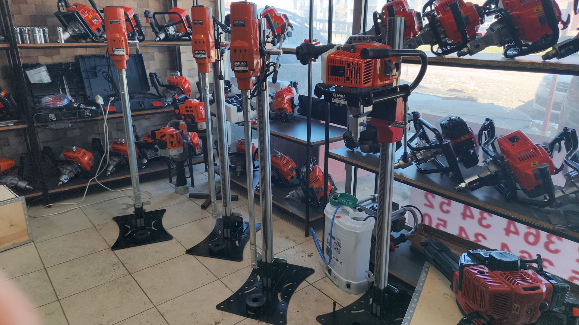 Elektirikli Açılı Ayaklı Sehpalı Profosyonel Makine